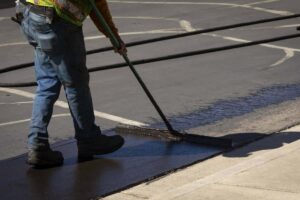 5 Signs Your Parking Lot Needs Asphalt Sealcoating ASAP