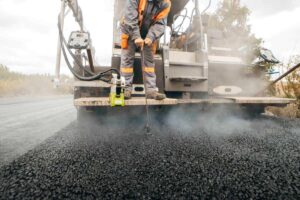 Benefits of Hiring a Local Asphalt Paving Contractor