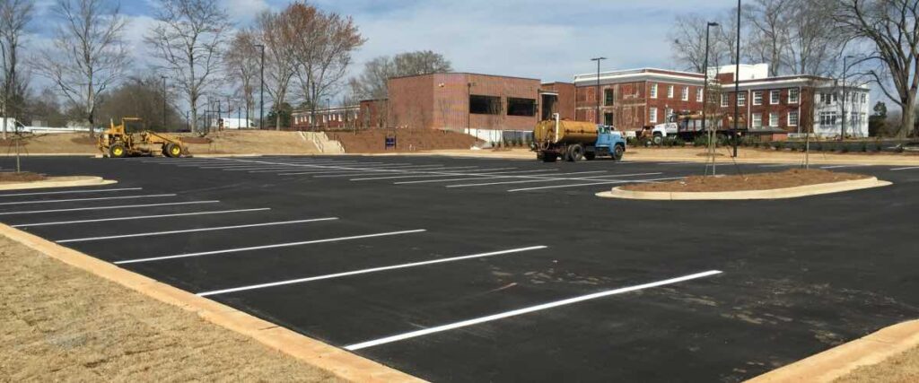 parking lot striping services